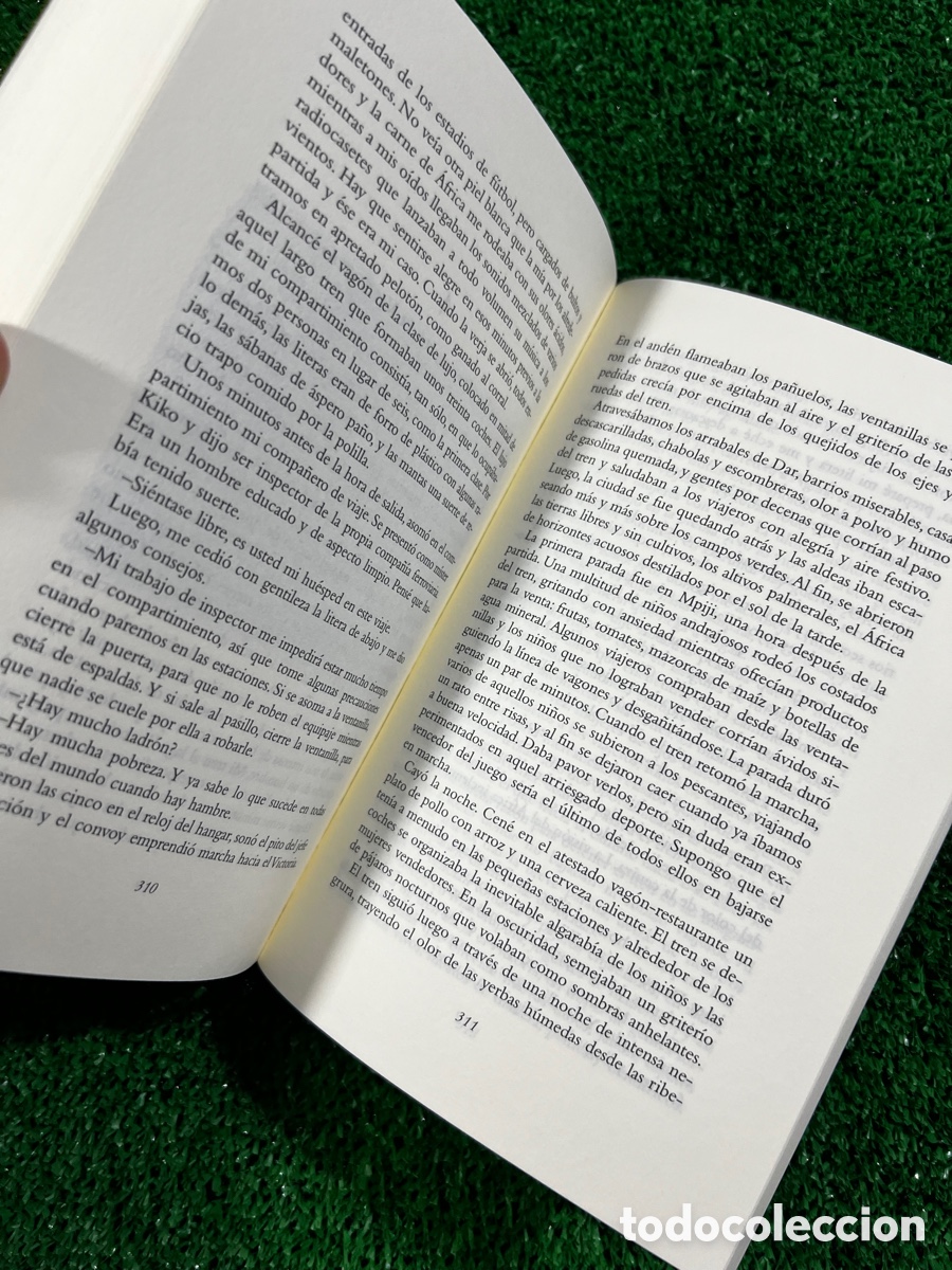 Libros de segunda mano: Vagabundo en &Aacute;frica - Javier Reverte - Foto 9