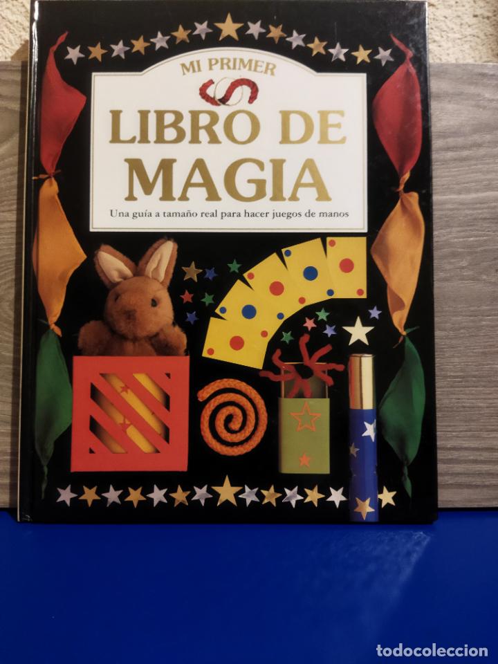 Libros de segunda mano: Mi primer libro de magia - Foto 1