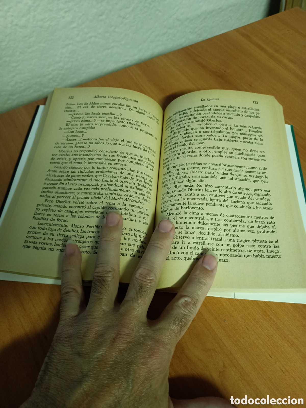 Libros de segunda mano: La iguana - Alberto V&aacute;zquez Figueroa - Foto 4