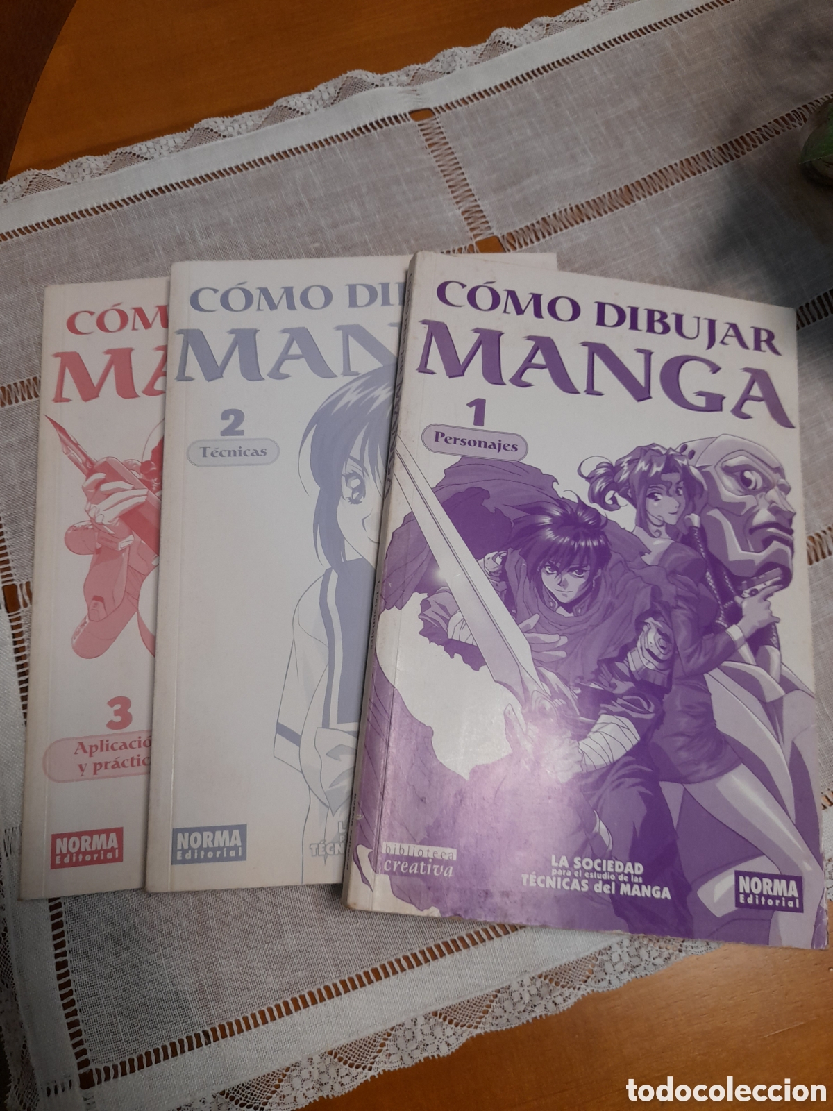 Libros de segunda mano: COMO DIBUJAR MANGA - Foto 1