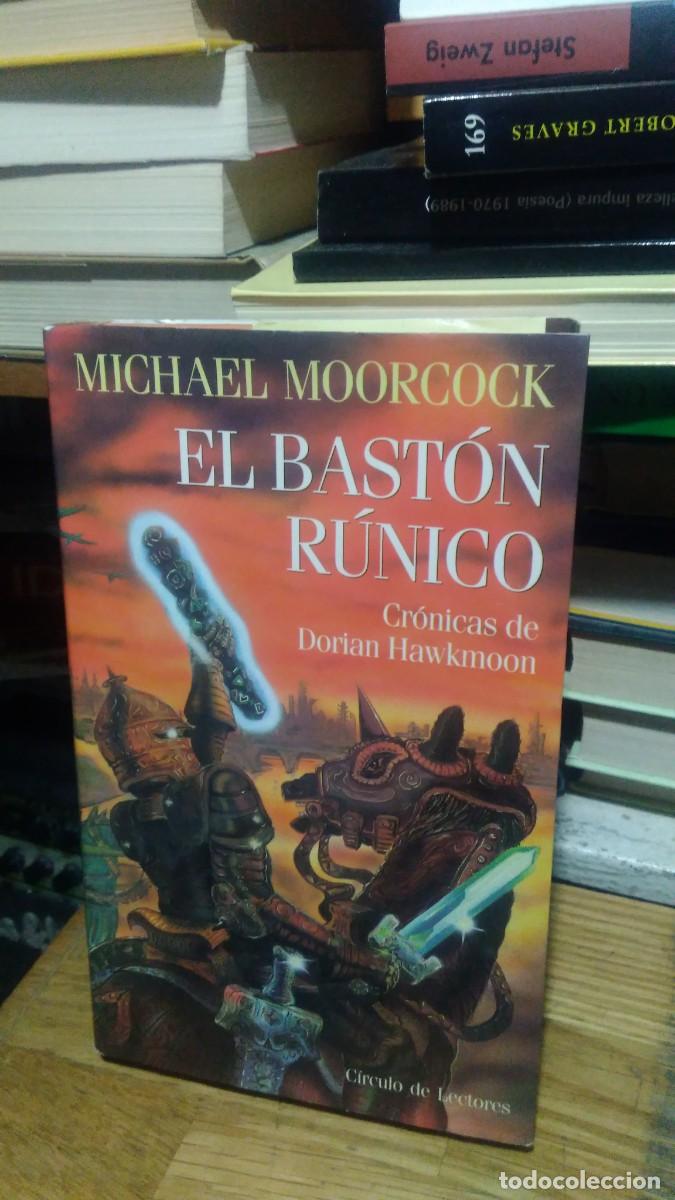 Libros de segunda mano: EL BAST&Oacute;N R&Uacute;NICO, MICHAEL MOORCOCK, ED. CIRCULO DE LECTORES - Foto 1