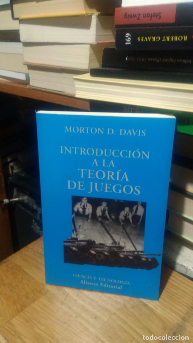 Libros de segunda mano: INTRODUCCI&Oacute;N A LA TEOR&Iacute;A DE JUEGOS, MORTON D. DAVIS, ED. ALIANZA - Foto 1