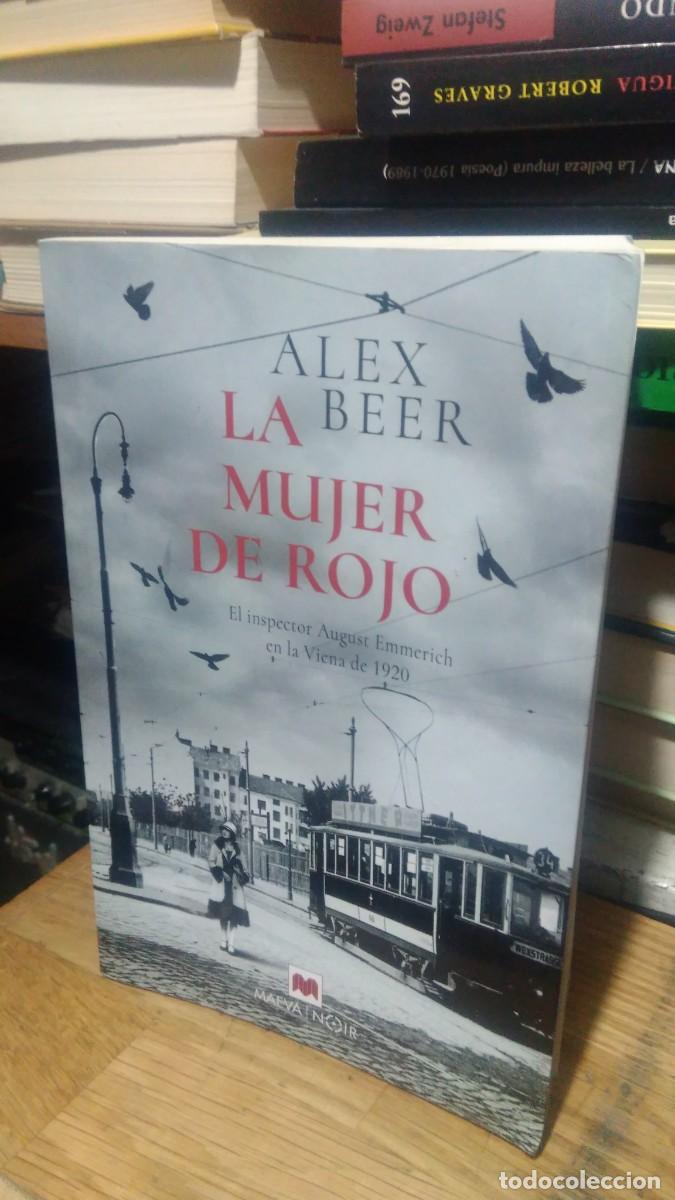 Libros de segunda mano: LA MUJER DE ROJO, ALEX BEER, ED. MAEVA - Foto 1