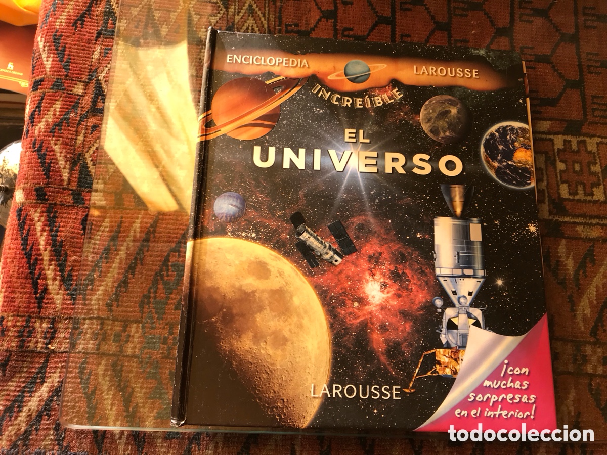 Libros de segunda mano: El universo. Enciclopedia Larousse. Incre&iacute;ble. Pop up. - Foto 1
