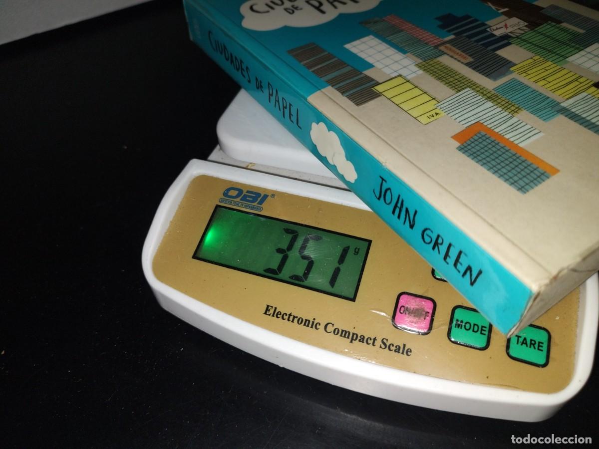 Libros de segunda mano: 84- CIUDADES DE PAPEL - JOHN GREEN - 2015 - Foto 2