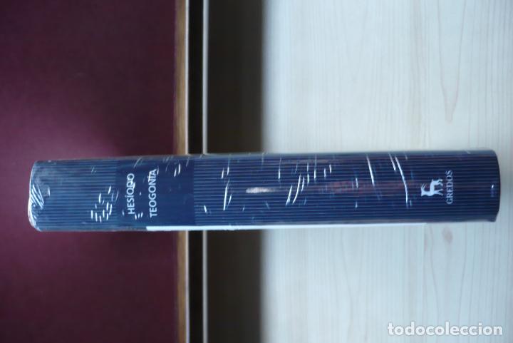 Libros de segunda mano: Teogon&iacute;a. Hes&iacute;odo. Gredos. - Foto 3