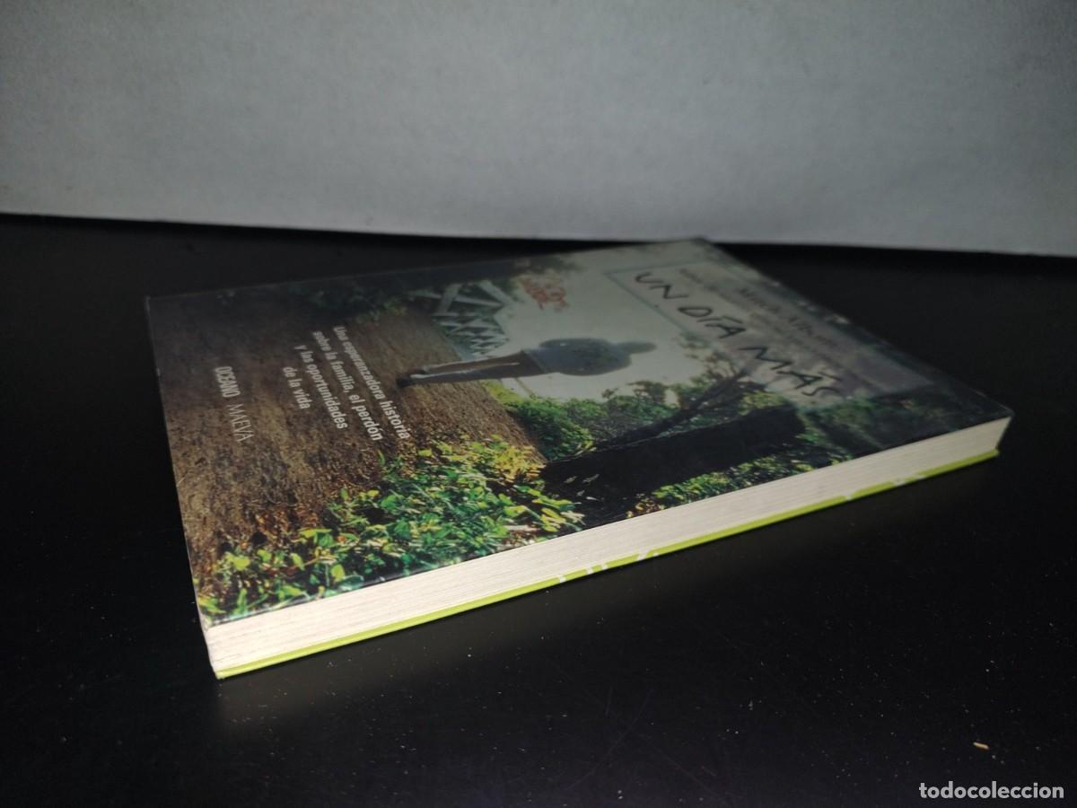 Libros de segunda mano: 85- MITCH ALBOM - UN D&Iacute;A M&Aacute;S - PRIMERA EDICI&Oacute;N 2007 - Foto 3