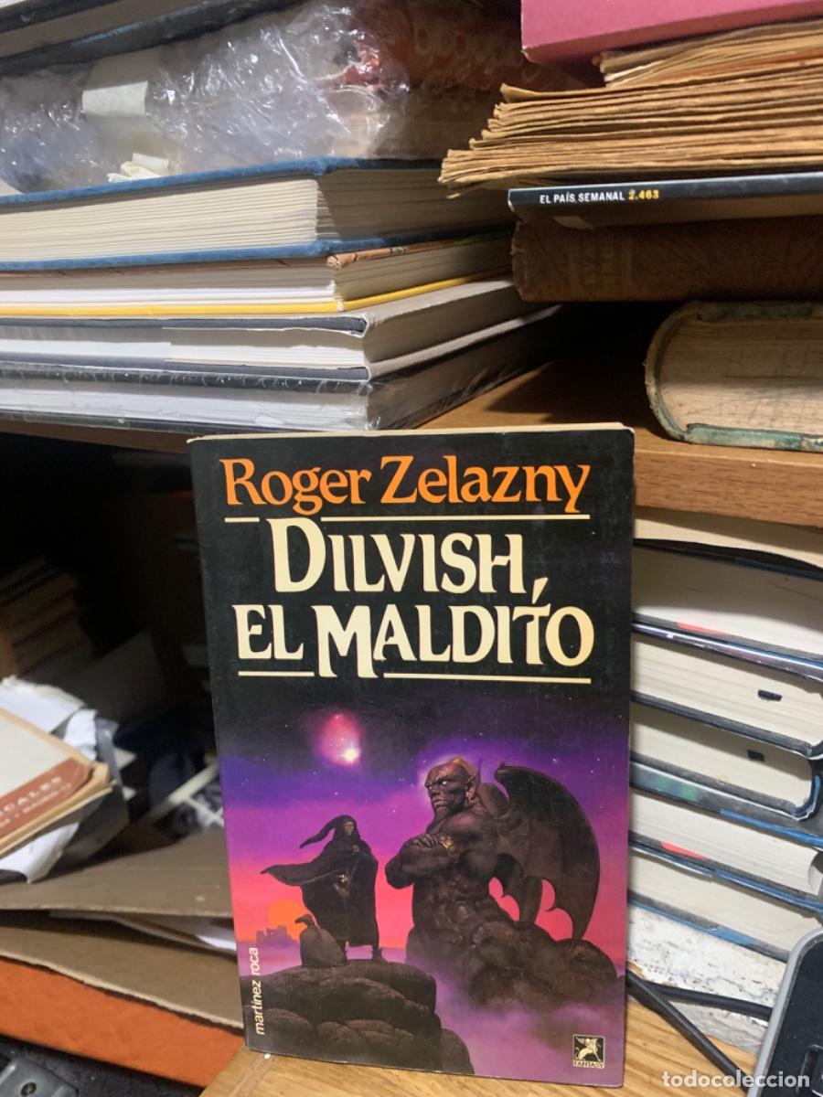 Libros de segunda mano: DILVISH EL MALDITO, ROGER ZELAZNY, ED MART&Iacute;NEZ ROCA - Foto 1
