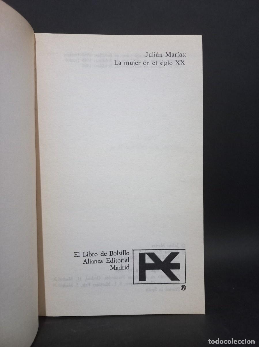 Libros de segunda mano: Juli&aacute;n Mar&iacute;as - La Mujer en el Siglo XX - 1981 - Foto 2