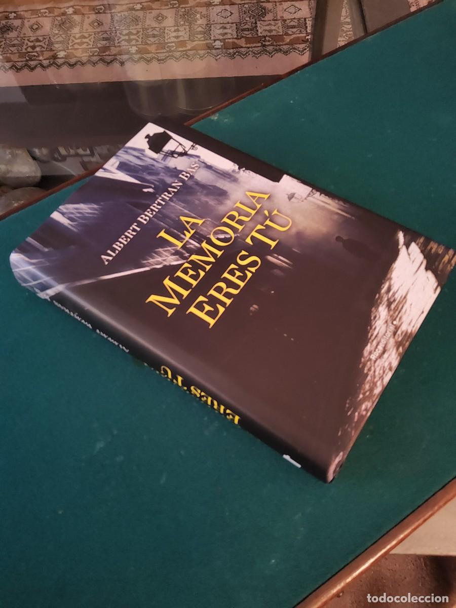 Libros de segunda mano: La memoria eres t&uacute;. Albert Bertr&aacute;n Bas - Foto 1