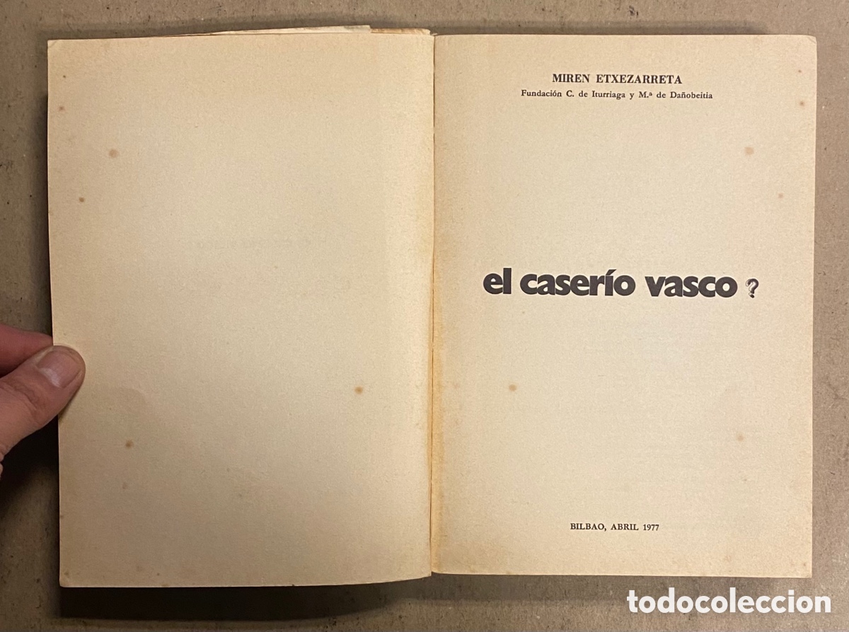 Libros de segunda mano: EL CASER&Iacute;O VASCO. MIREN ETXEZARRETA. IKER 1977. - Foto 2