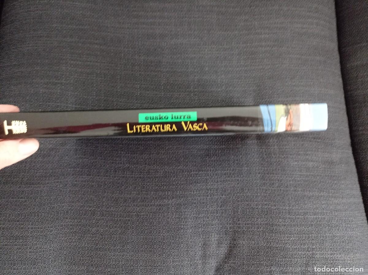 Libros de segunda mano: Libro Literatura vasca. Euskal Herr&igrave;a emblem&aacute;tica. Etor Ostoa 2002. - Foto 11