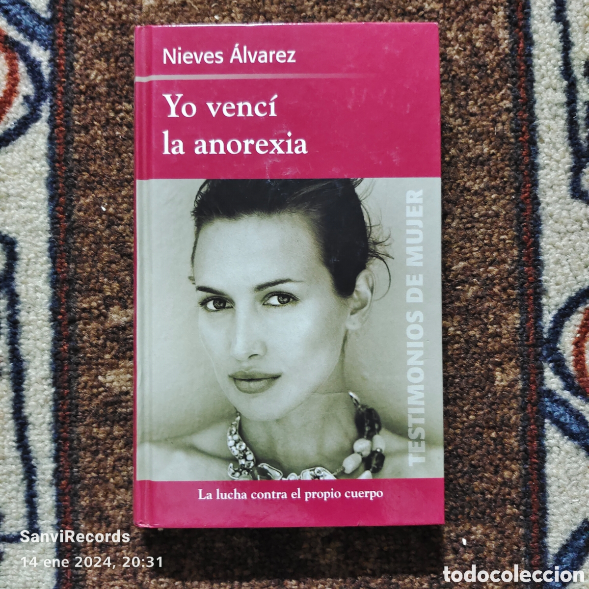 Libros de segunda mano: YO VENC&Iacute; LA ANOREXIA (NIEVES &Aacute;LVAREZ) (TESTIMONIOS DE MUJER) (RBA) - Foto 1
