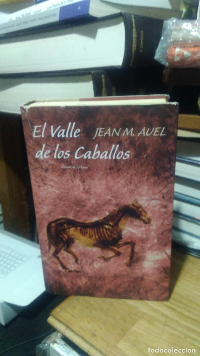 Libros de segunda mano: EL VALLE DE LOS CABALLOS, JEAN M. AUEL, ED. CIRCULO DE LECTORES - Foto 1