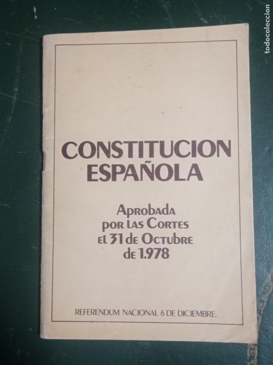 Libros de segunda mano: Constituci&oacute;n espa&ntilde;ola - Foto 1