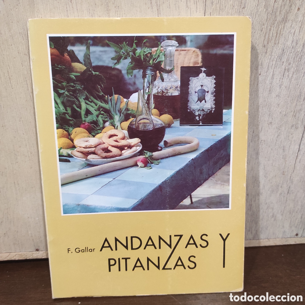 Libros de segunda mano: ANDANZAS Y PITANZAS por Fernando Gallar - Foto 1