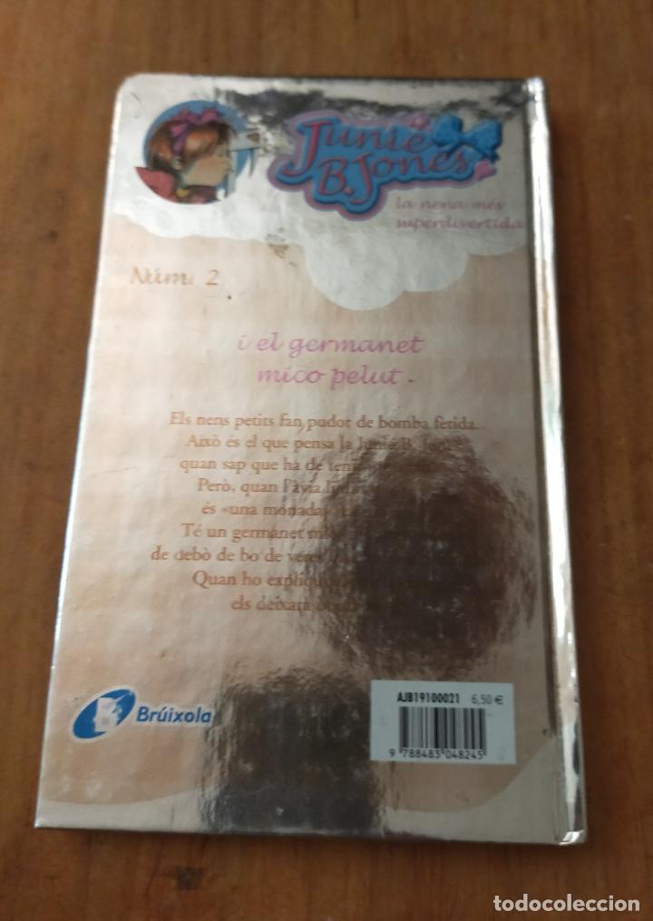 Libros de segunda mano: JUNIE B. JONES I EL GERMANET MICO PELUT - CATALA - Foto 2