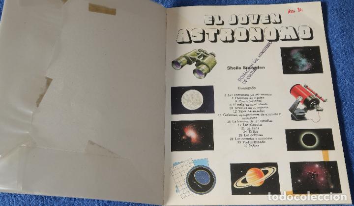 Libros de segunda mano: El joven Astr&oacute;nomo - Plesa - Ediciones SM - Foto 2