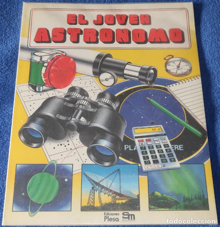 Libros de segunda mano: El joven Astr&oacute;nomo - Plesa - Ediciones SM - Foto 1