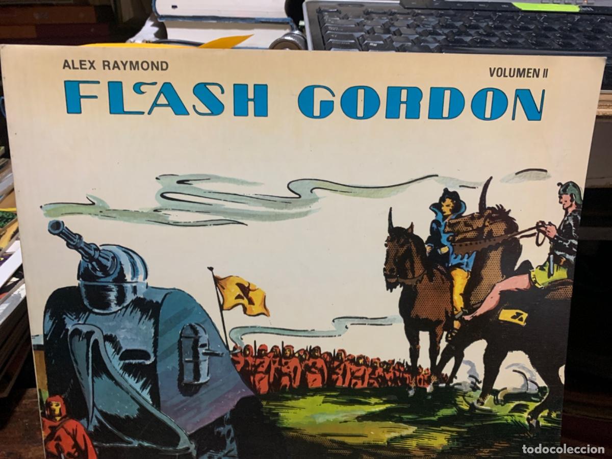 Libros de segunda mano: FLASH GORDON, ALEX RAYMOND, VOL. II - Foto 1
