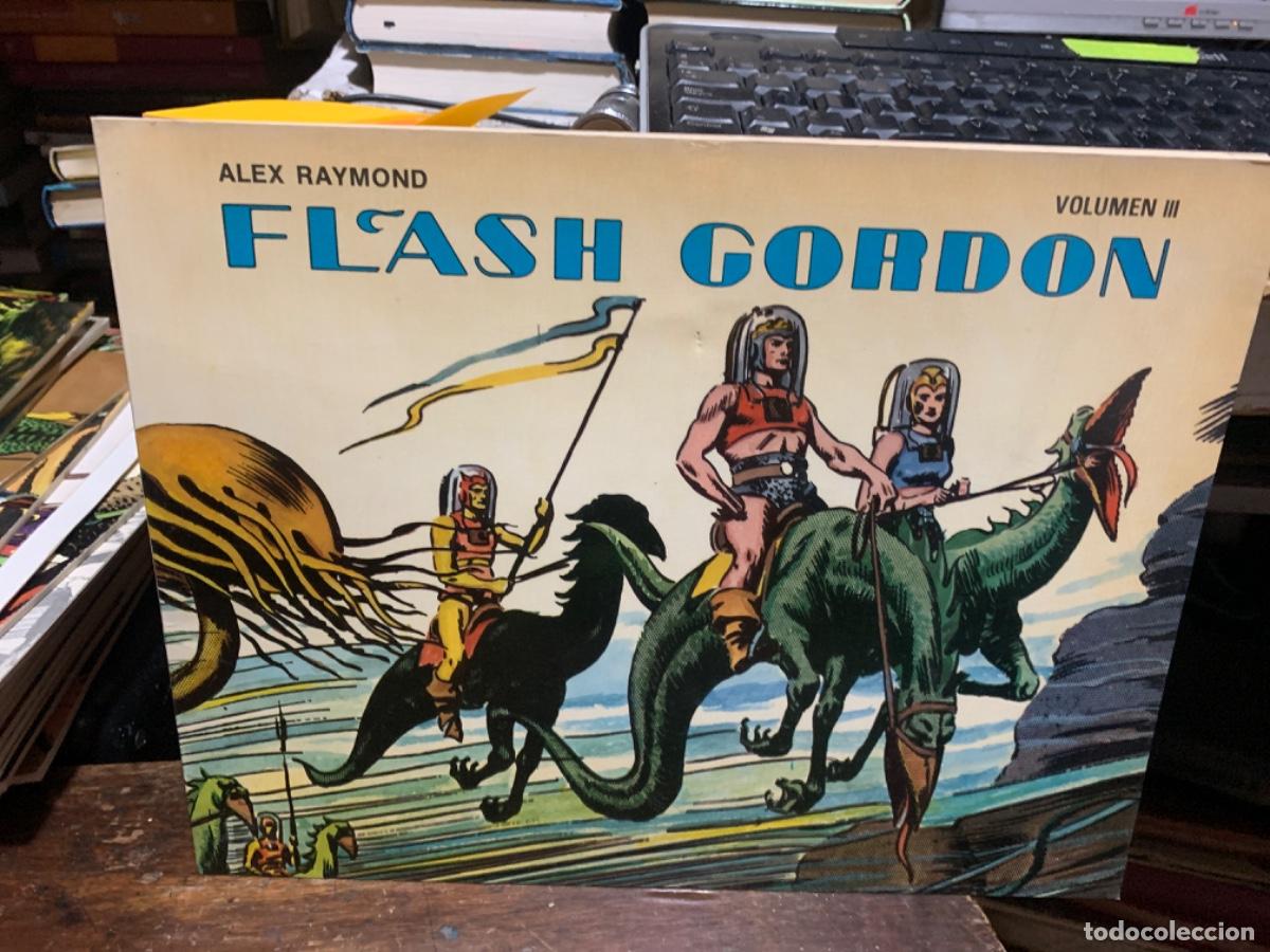 Libros de segunda mano: FLASH GORDON, ALEX RAYMOND, VOL. III - Foto 1