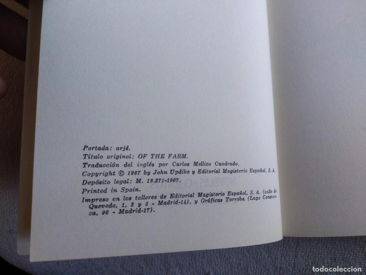 Libros de segunda mano: En torno a la granja, John Updike - Foto 2