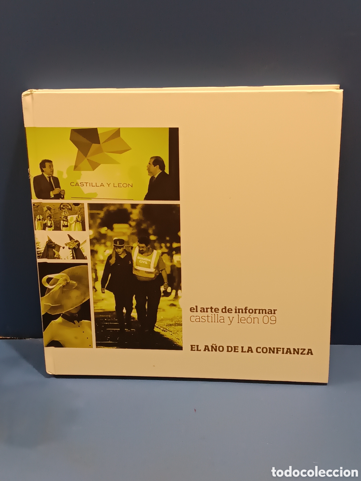 Libros de segunda mano: &rdquo;&rdquo; EL ARTE DE INFORMAR&rdquo;&rdquo;... 2009...EL A&Ntilde;O DE LA CONFIANZA...CASTILLA Y LEON... - Foto 1