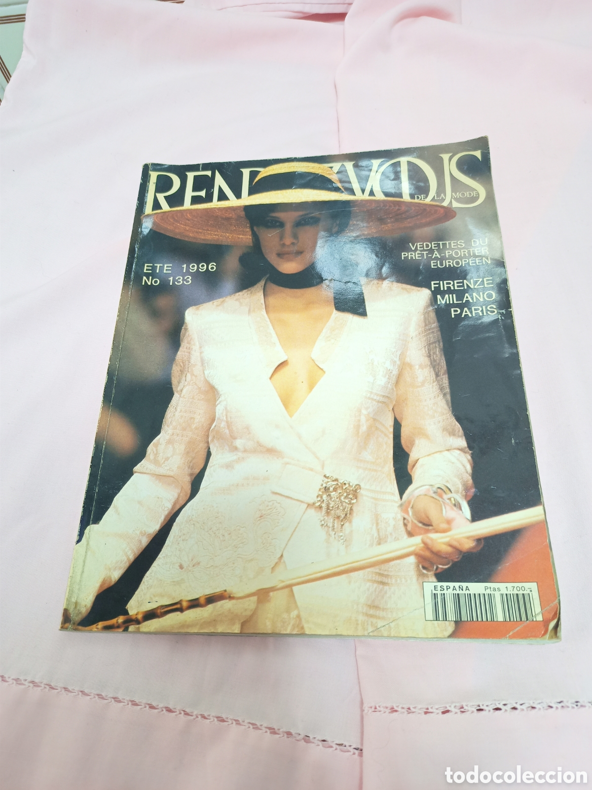 Libros de segunda mano: Interesante revista de moda Rendez- Vous A&ntilde;o 1996 - Foto 1