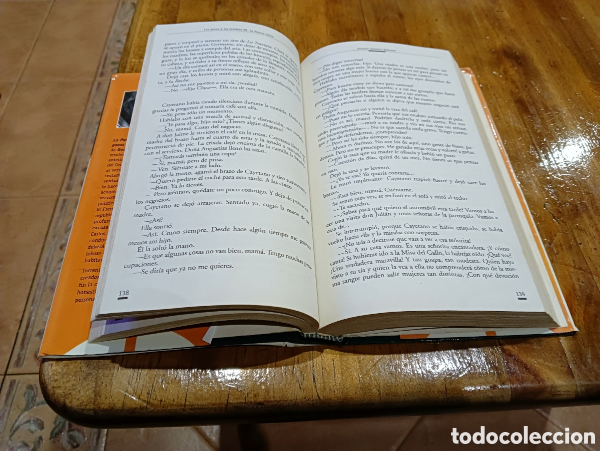 Libros de segunda mano: Los gozos y las sombras III. - Foto 4