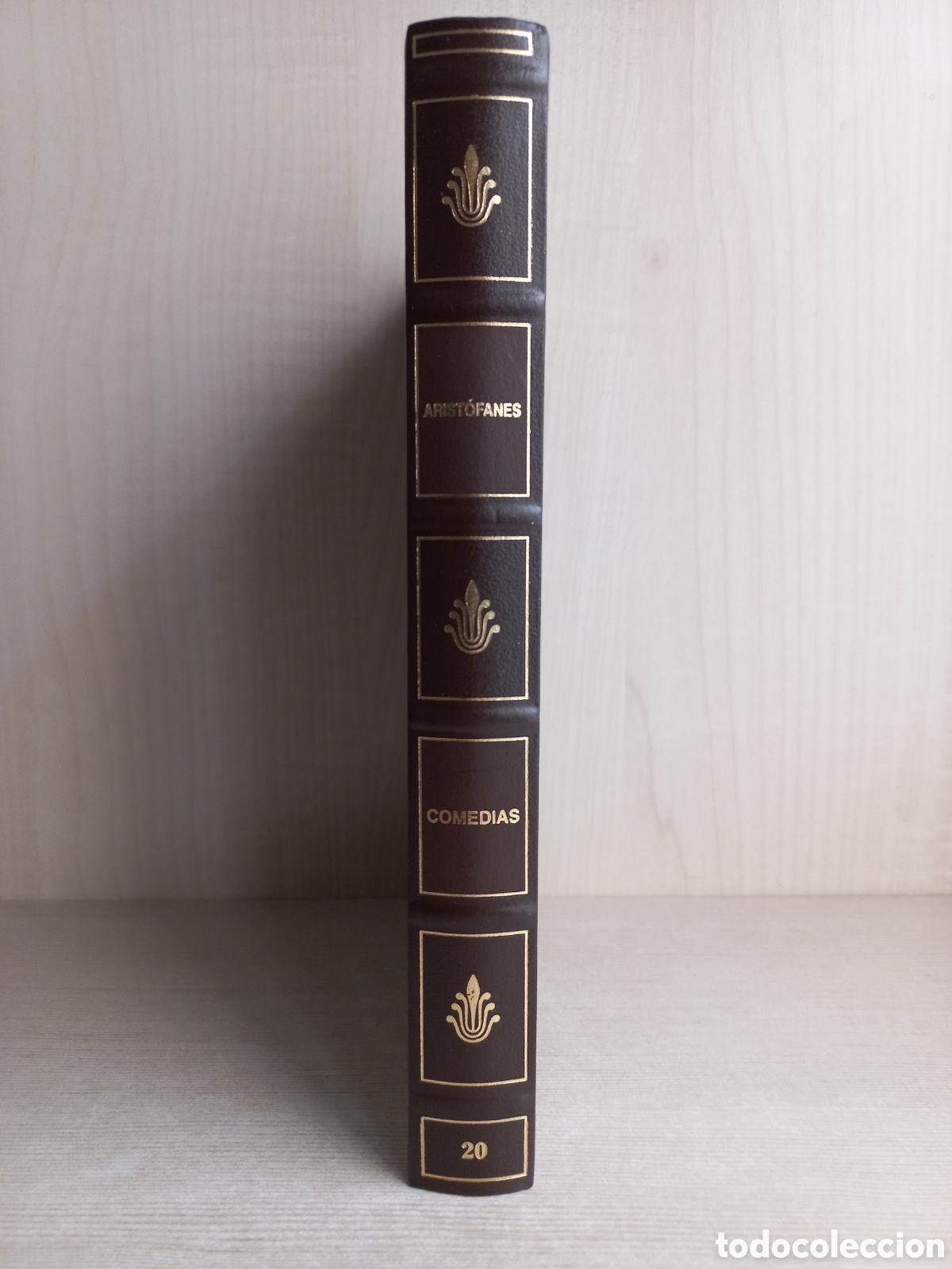 Libros de segunda mano: Comedias. Arist&oacute;fanes. Biblioteca B&aacute;sica Gredos, 2000. - Foto 2