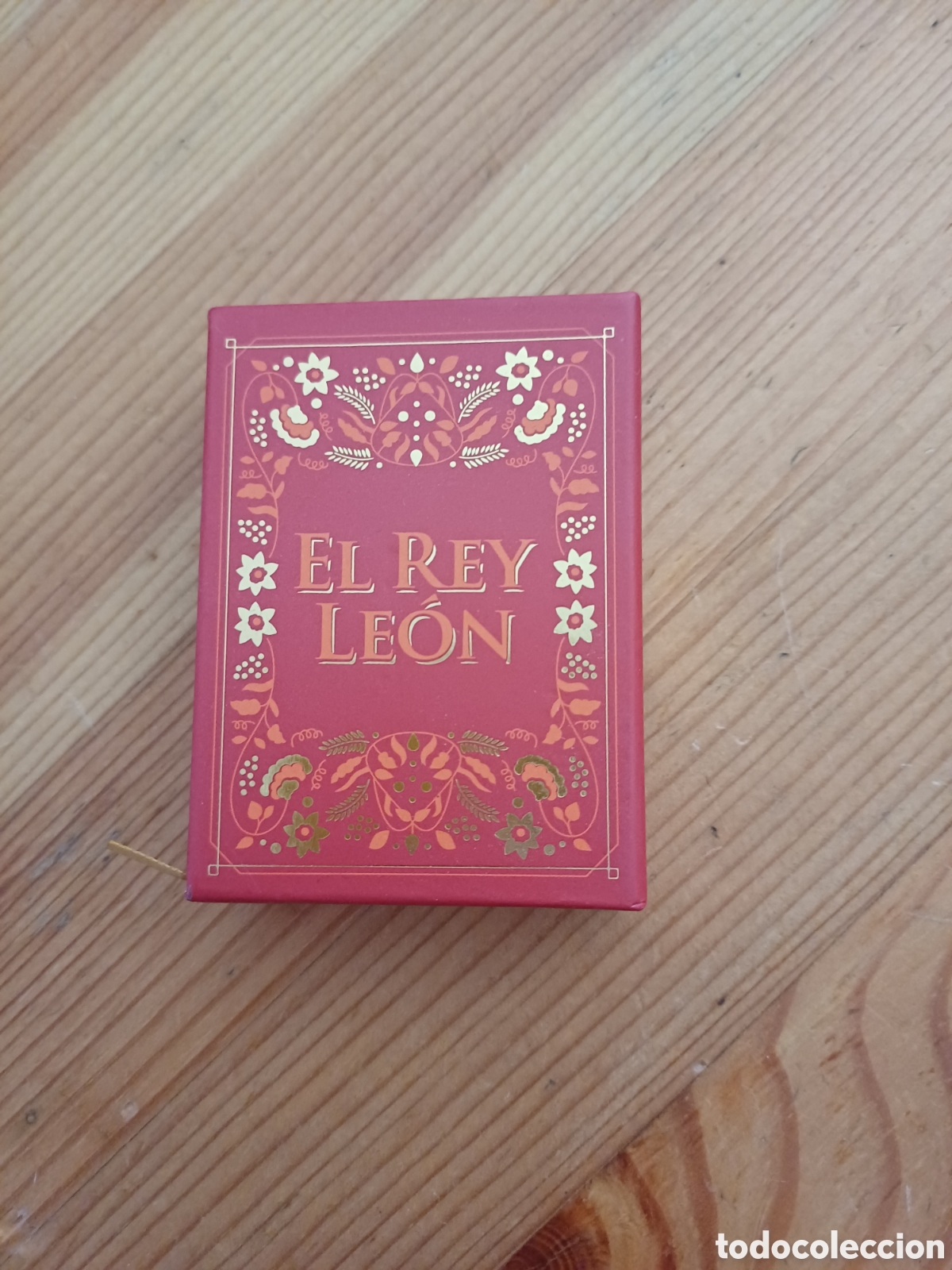 Libros de segunda mano: Libro El Rey Leon miniatura Salvat - Foto 1