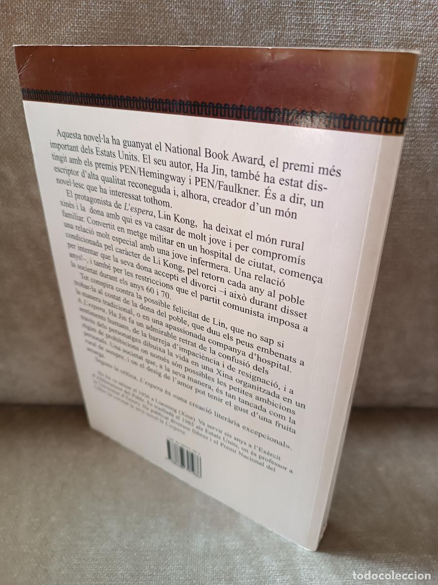 Libros de segunda mano: HA JIN - LESPERA - LA CAMPANA, 2000 - EN CATAL&Agrave; - Foto 3