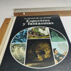 Libros de segunda mano: EL MUNDO DE LO OCULTO. ESPECTROS Y FANTASMAS. FRANK SMYTH, 1976