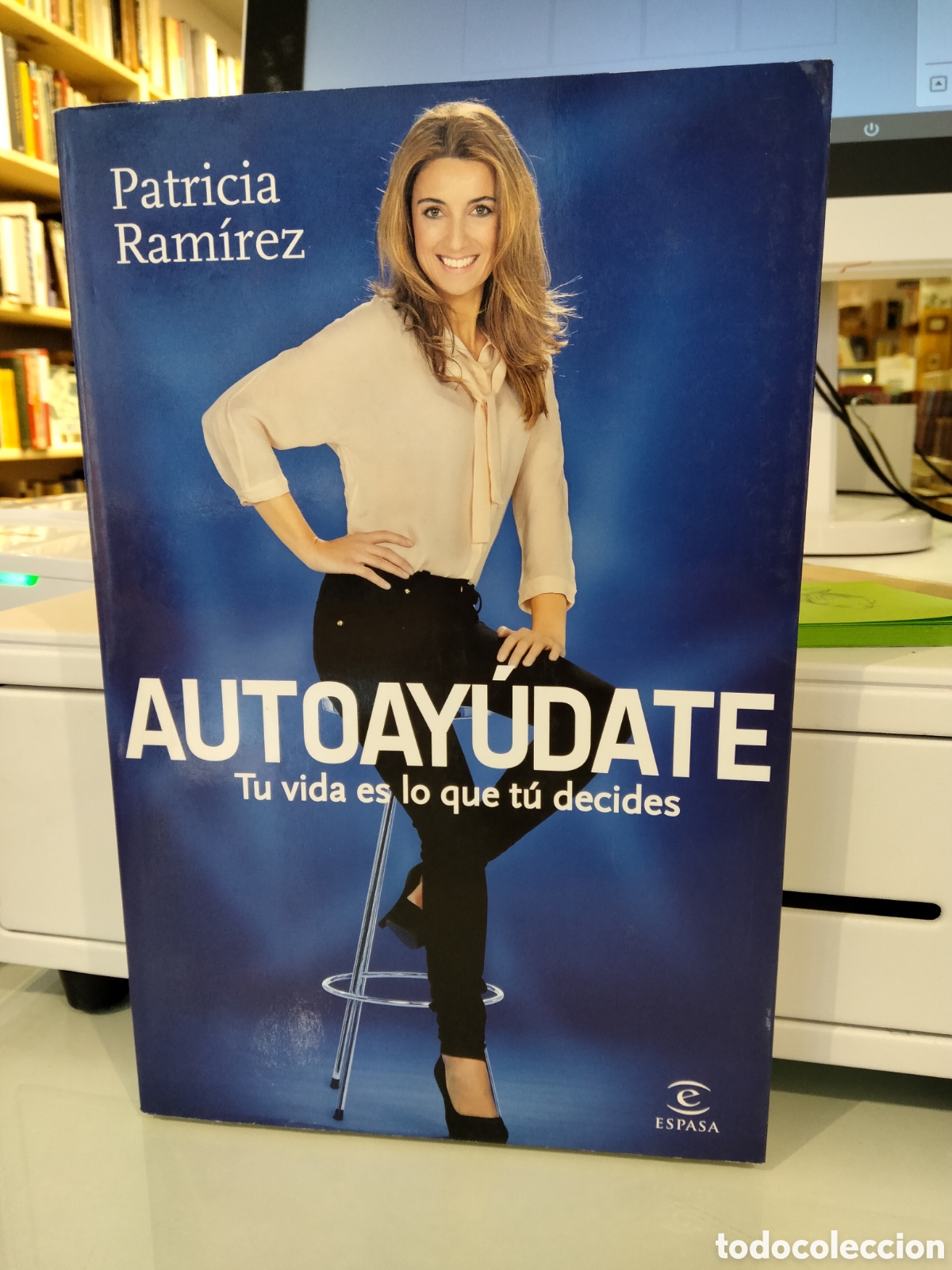 Libros de segunda mano: Autoay&uacute;date. Tu vida es lo que t&uacute; decides - Patricia Ram&iacute;rez - Foto 1