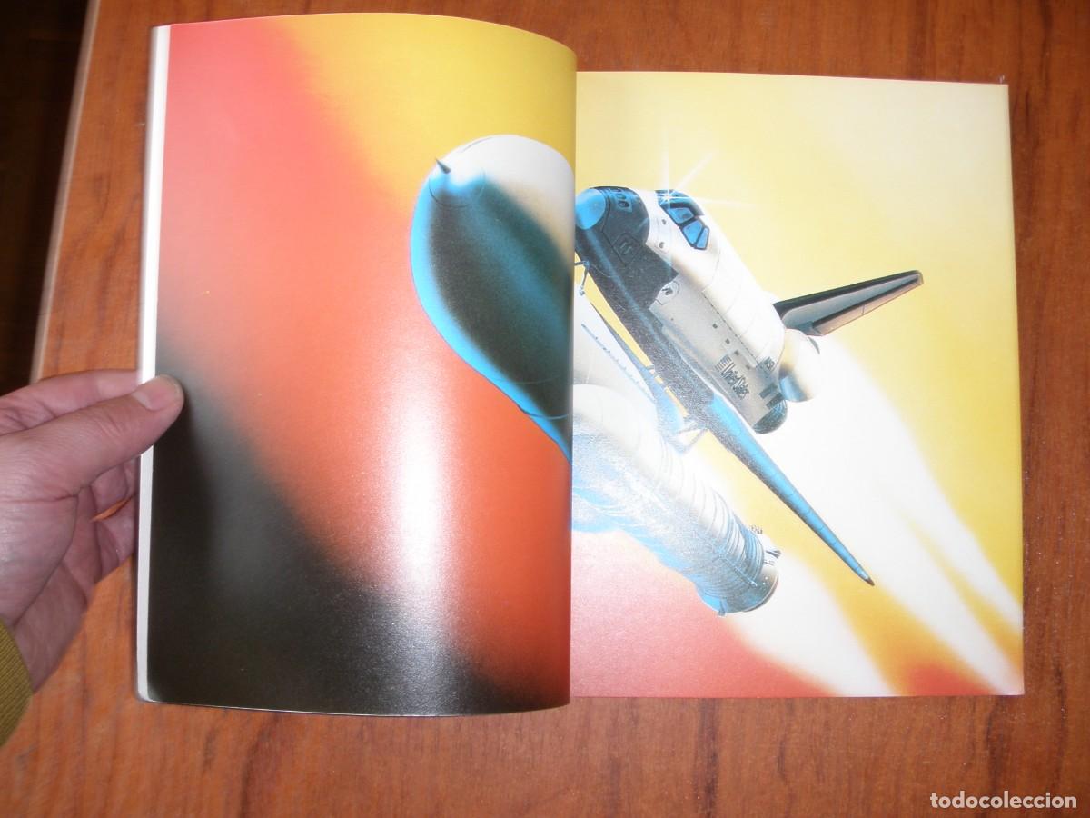 Libros de segunda mano: LA HISTORA DEL SPACE SHUTTLE IDIOMA INGL&Eacute;S UNICO!!! - Foto 12