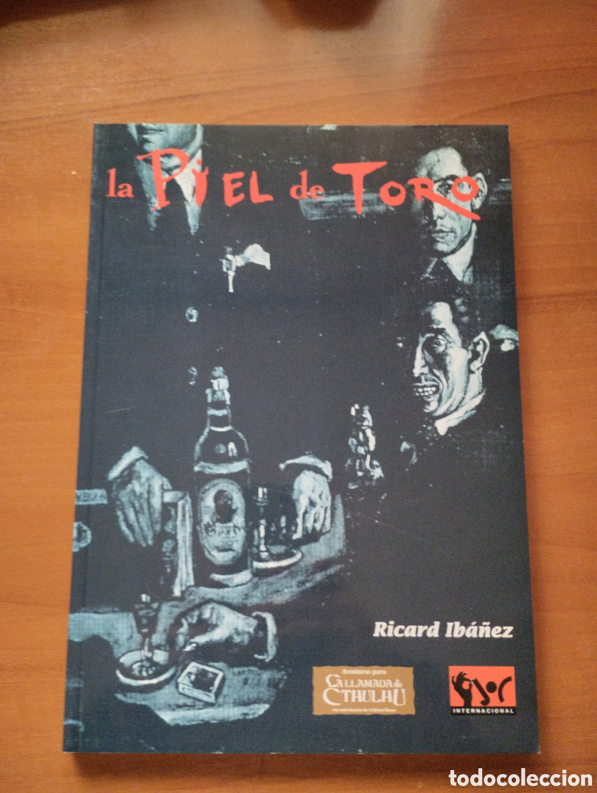 Libros de segunda mano: La piel de toro la llamada de cthulhu - Foto 1