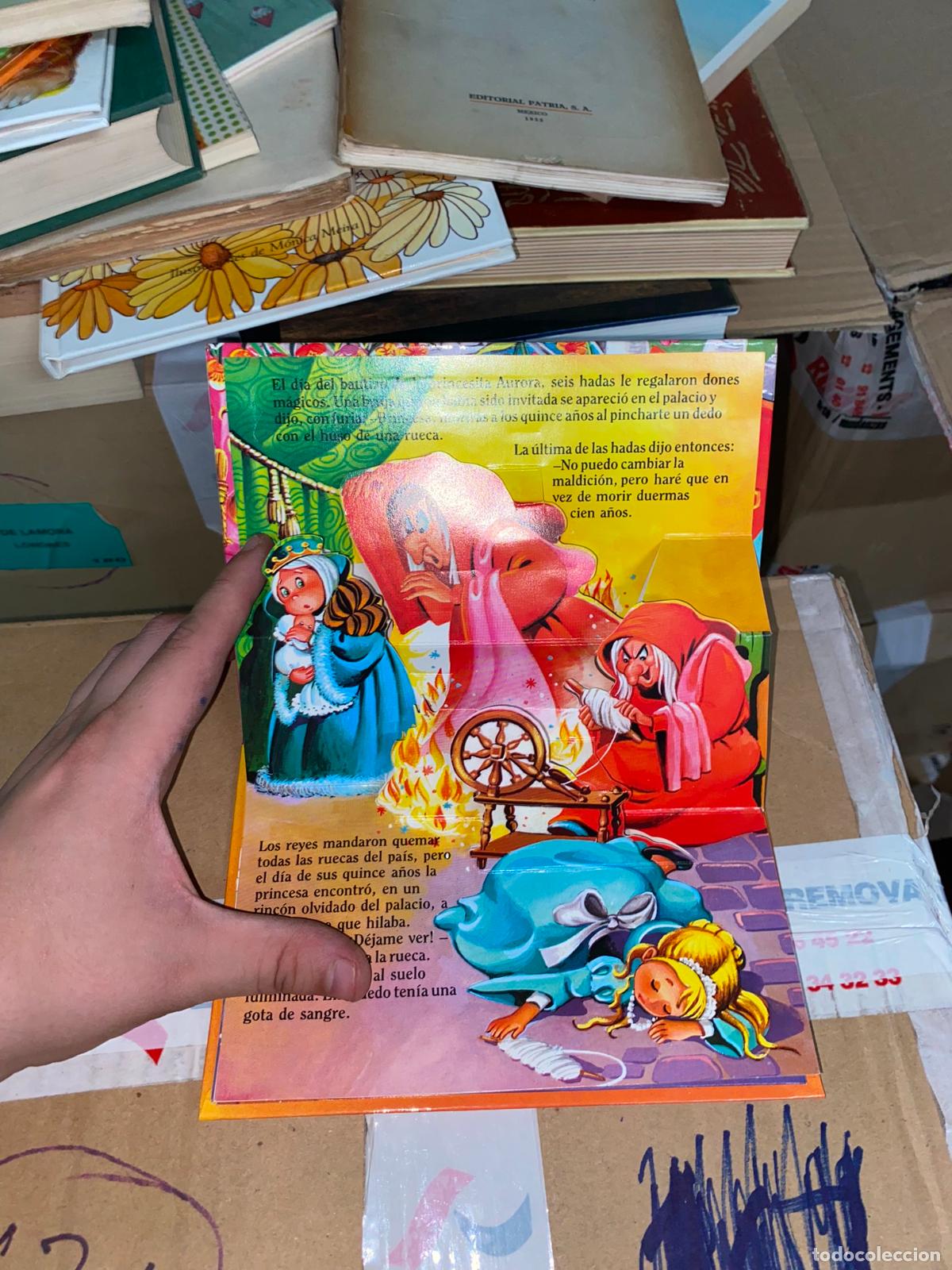 Libros de segunda mano: La bella durmiente del bosque pop up libro - Foto 2