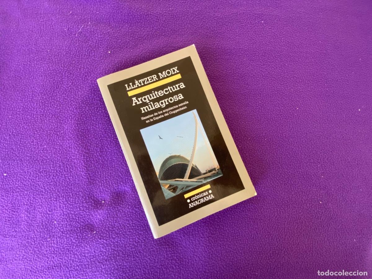 Libros de segunda mano: ARQUITECTURA MILAGROSA, Llatzer Moix - Foto 1