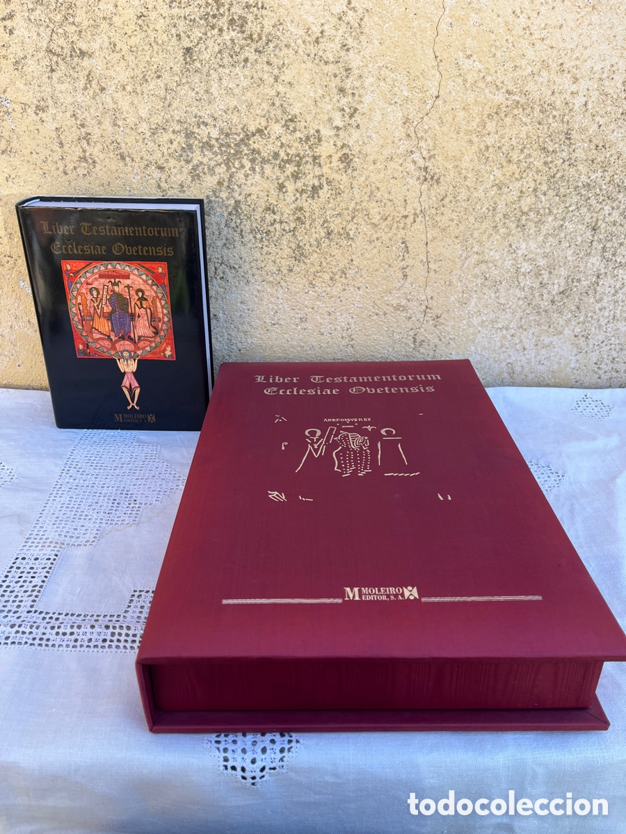Libros de segunda mano: IP Libro de los Testamentos de la Catedral de Oviedo. Facs&iacute;mil. Moleiro. - Foto 1