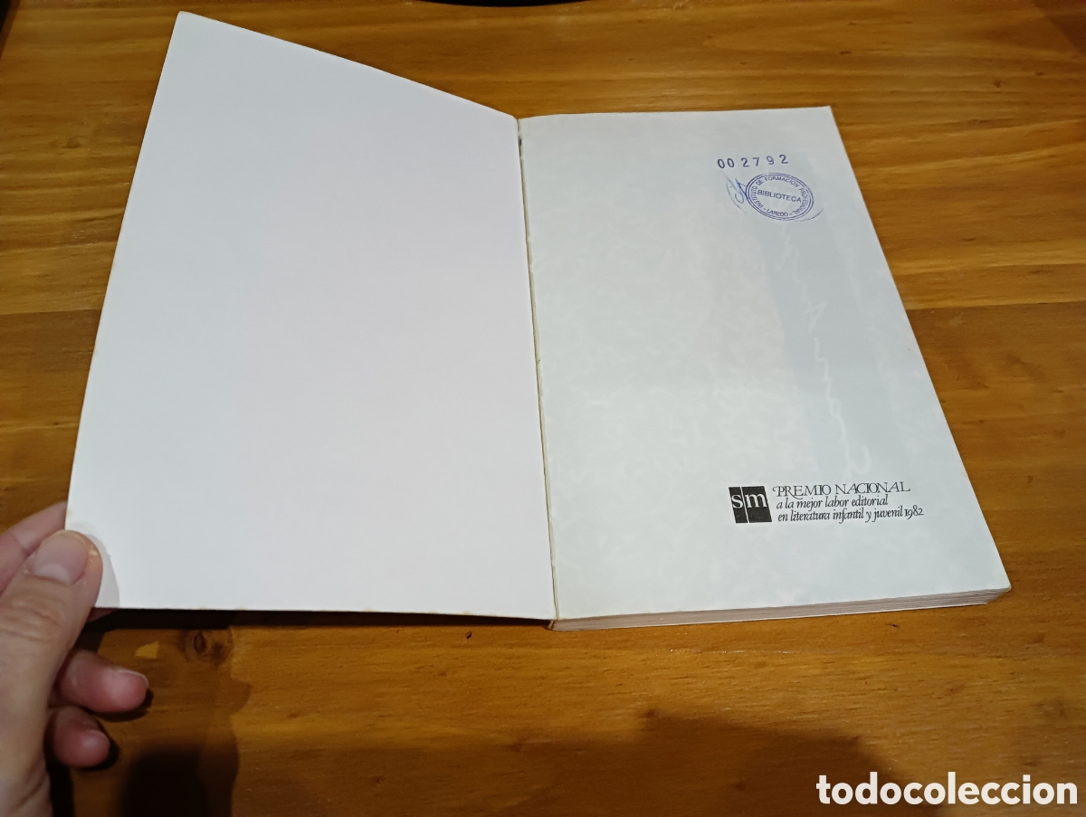 Libros de segunda mano: A veces soy un jaguar - Foto 2
