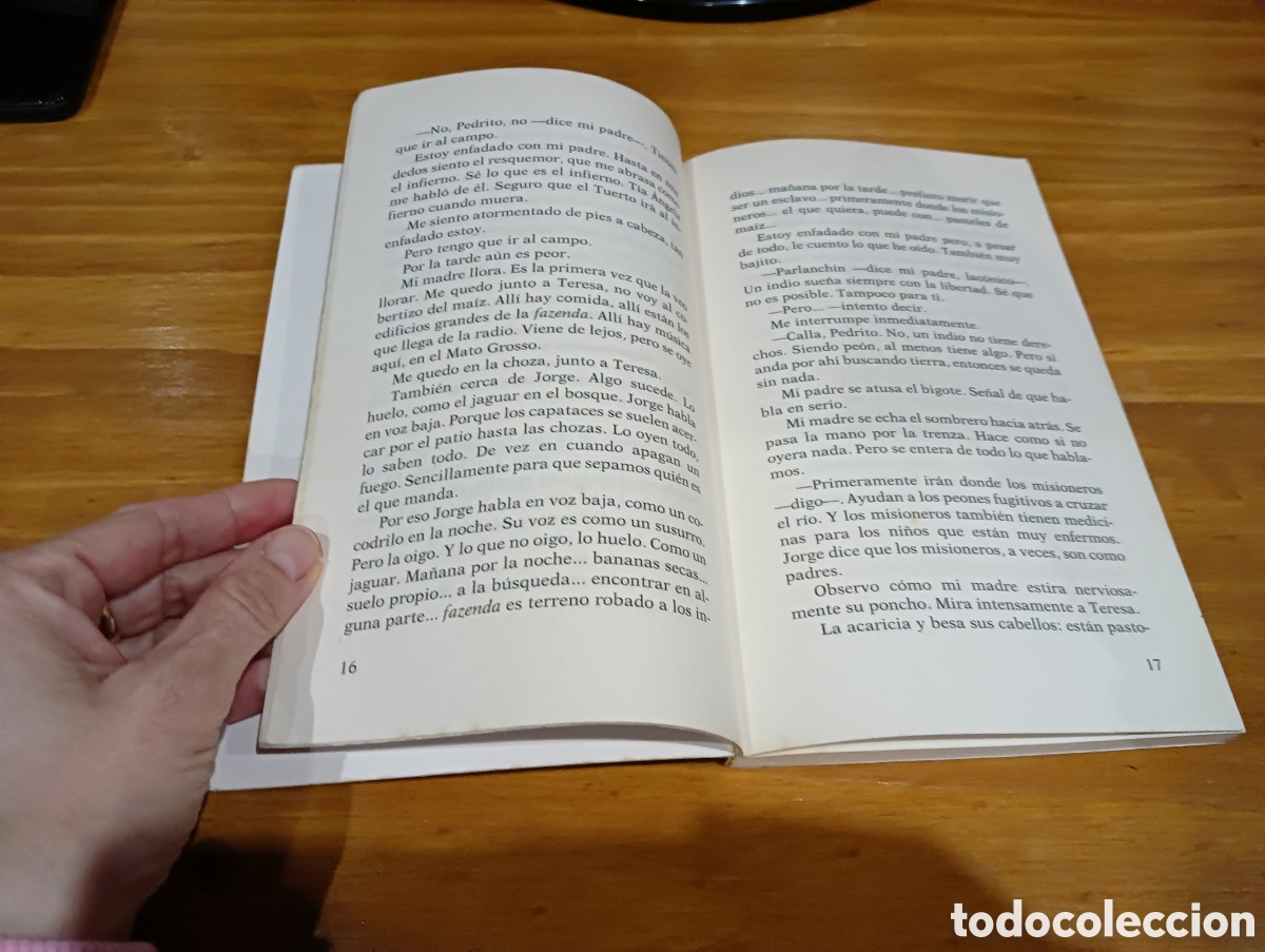 Libros de segunda mano: A veces soy un jaguar - Foto 3