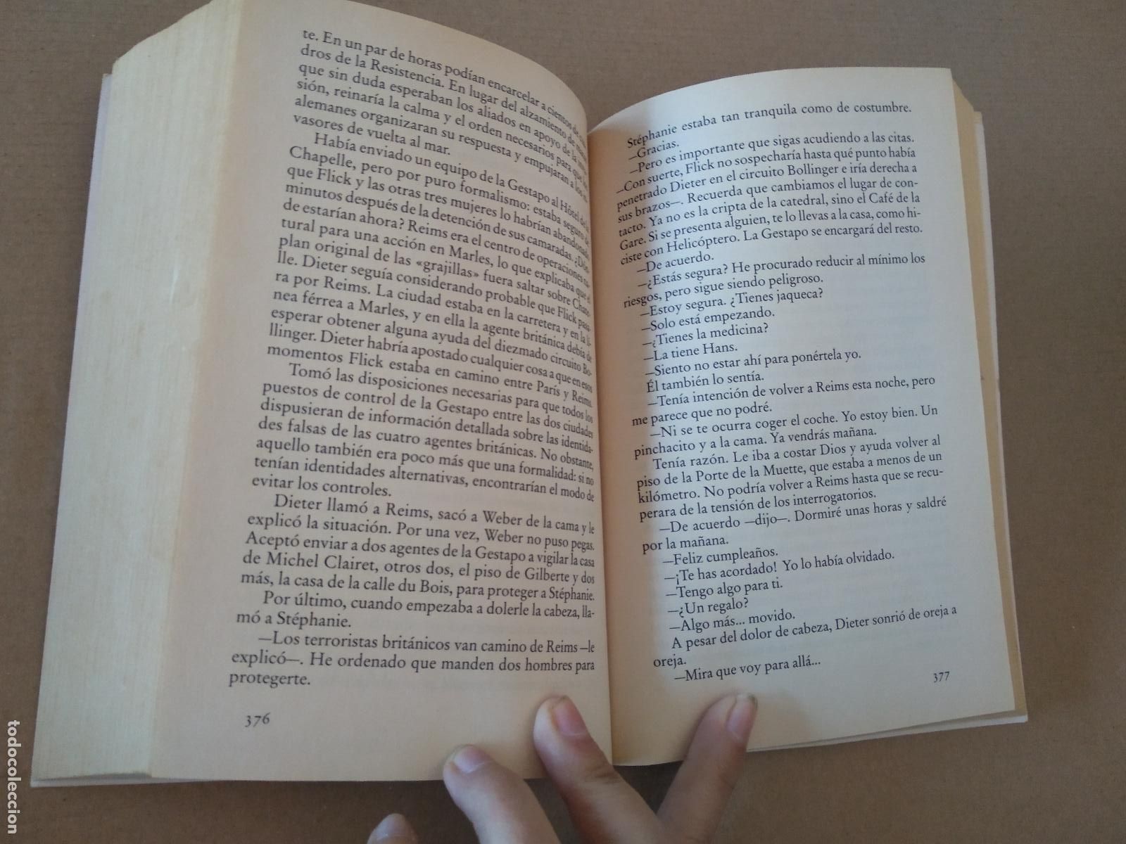 Libros de segunda mano: LIBRO ALTO RIESGO DE KEN FOLLETT DE BOLSILLO - Foto 4