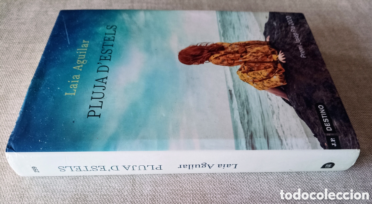 Libros de segunda mano: Libro en catal&aacute;n PLUJA DESTELS. Laia Aguilar. - Foto 2