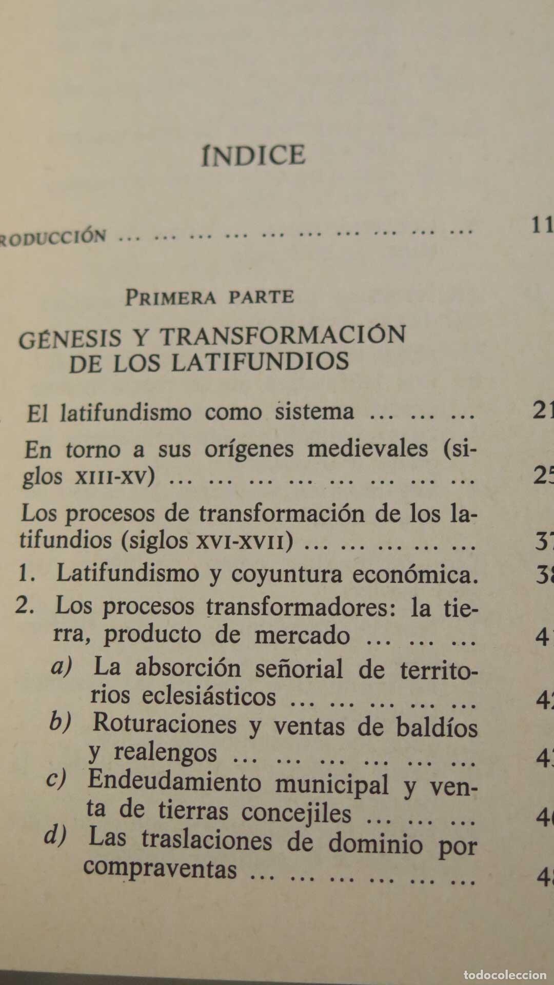 Libros de segunda mano: ECONOMIA E HISTORIA DE LOS LATIFUNDIOS, Bernal - Foto 2