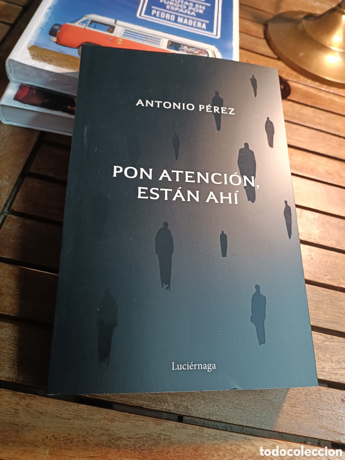 Libri di seconda mano: Pon atenci&oacute;n, est&aacute;n ah&iacute;. Antonio P&eacute;rez ED. LUCI&Eacute;RNAGA 2024 - ENIGMAS Y CONSPIRACIONES