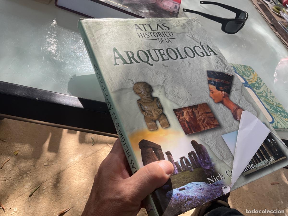 Libros de segunda mano: Atlas hist&oacute;rico de la Arqueolog&iacute;a - Nick Constable - Foto 1