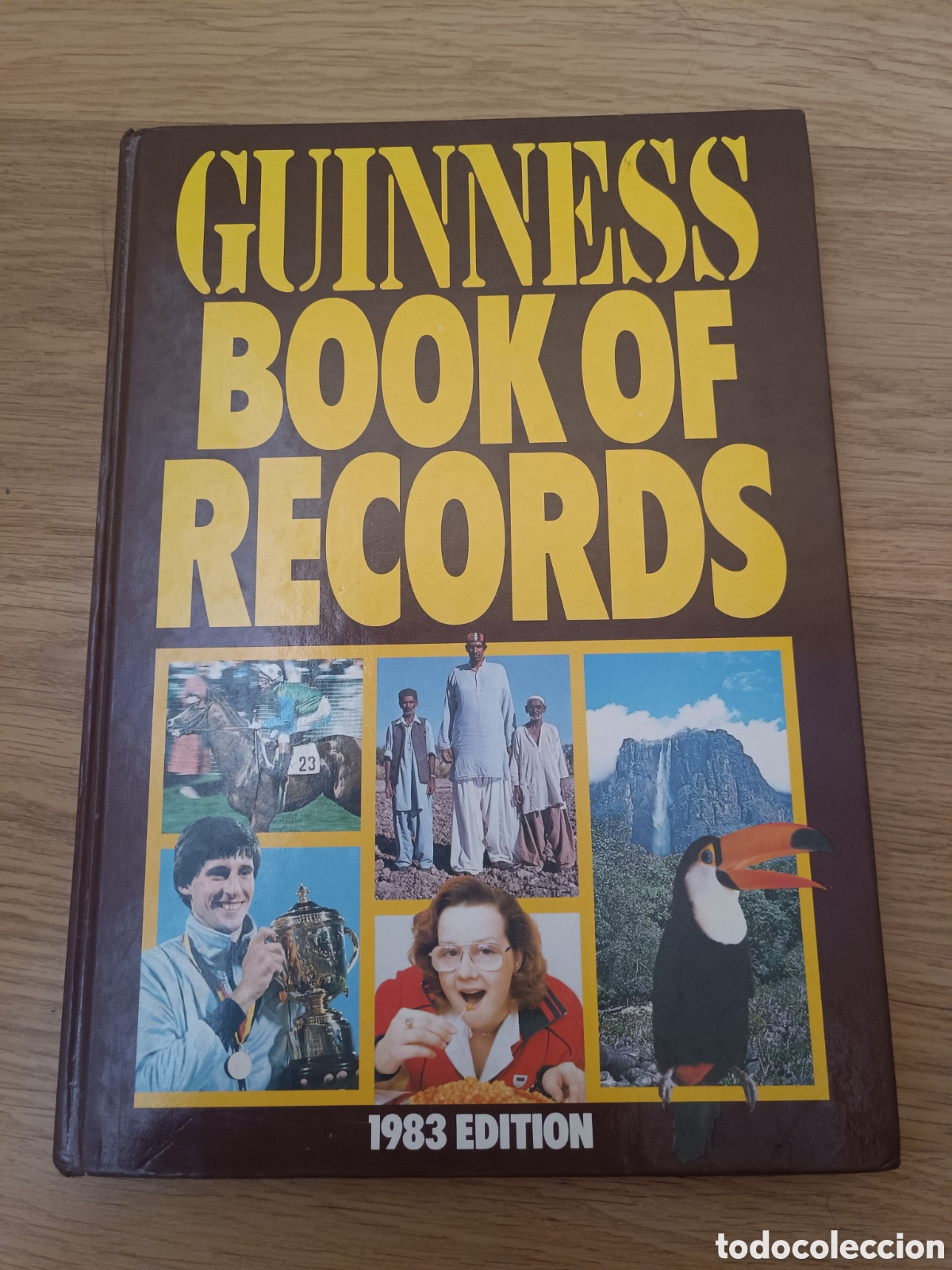 Libros de segunda mano: Libro Records Guiness 1983 - Foto 1