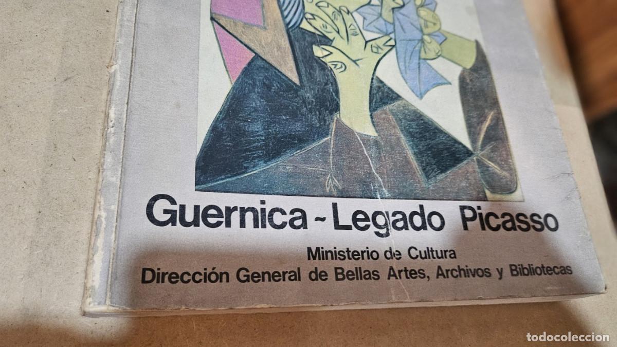 Libros de segunda mano: libro del gernica picasso - Foto 2