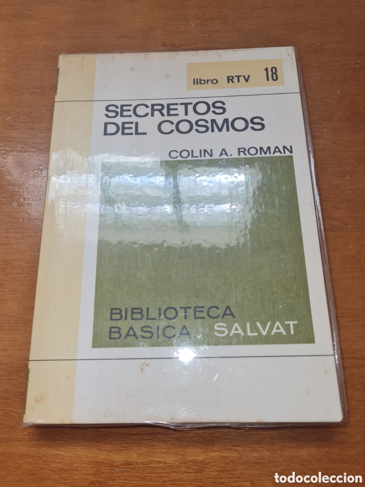 Libros de segunda mano: Libro Secretos del cosmos RTV Salvat - Foto 1