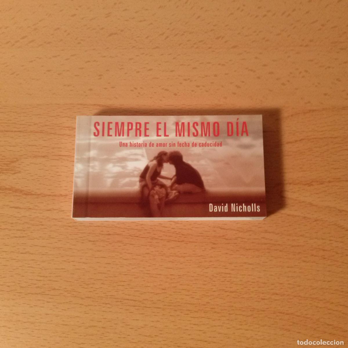 Libros de segunda mano: Mini libro im&aacute;genes en movimiento. Merchandising Siempre el mismo d&iacute;a. Maeva. Flipbook, Folioscopio.